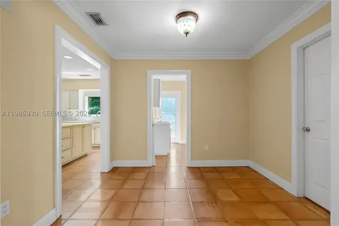 13276 SW 58th Court Pinecrest FL 33156