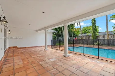 13276 SW 58th Court Pinecrest FL 33156