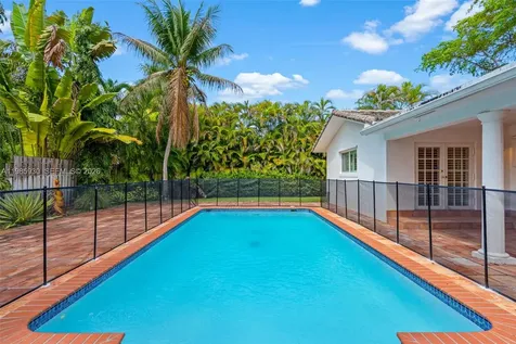 13276 SW 58th Court Pinecrest FL 33156