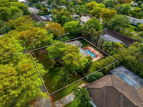 13276 SW 58th Court Pinecrest FL 33156