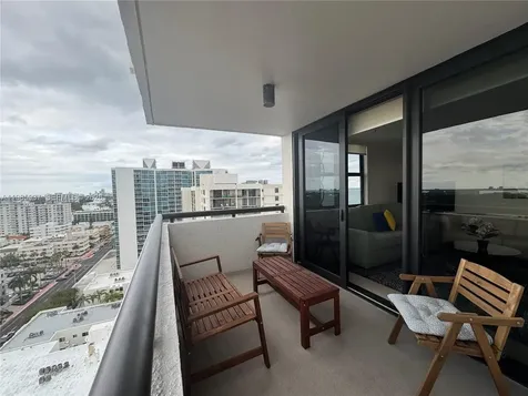 2555 Collins Avenue Miami Beach FL 33140