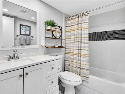 Pembroke Pines FL 33027