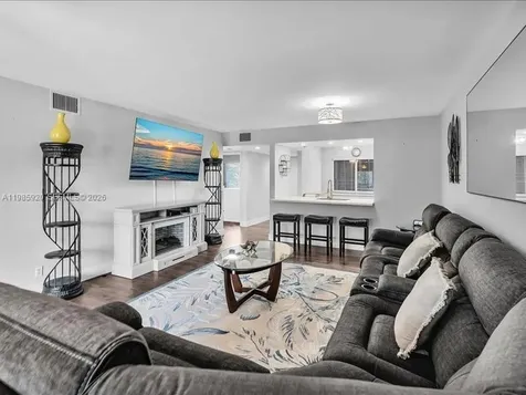 Pembroke Pines FL 33027