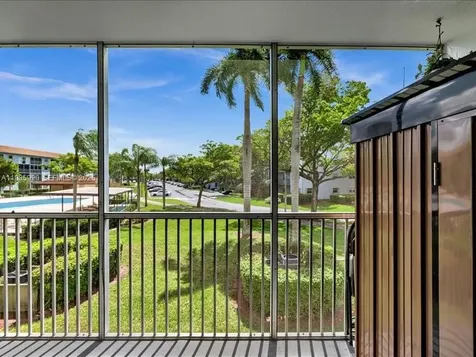 Pembroke Pines FL 33027