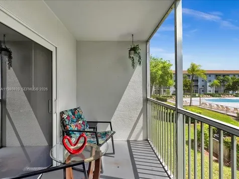 Pembroke Pines FL 33027