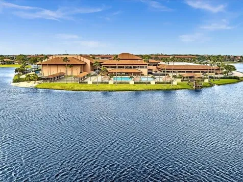 Pembroke Pines FL 33027