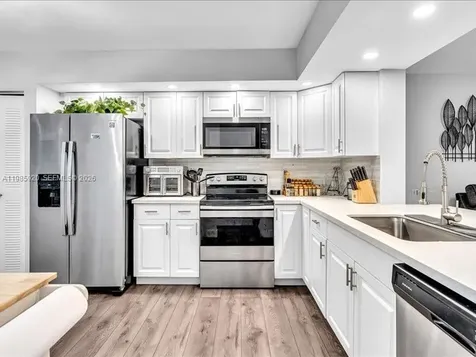 Pembroke Pines FL 33027