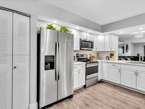 Pembroke Pines FL 33027
