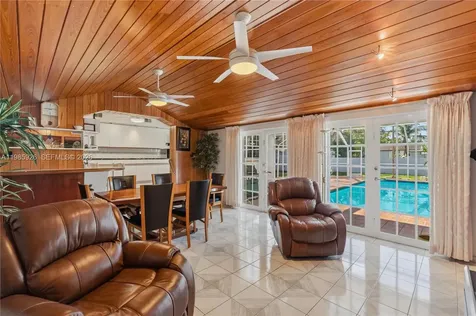 6420 SW 81st Street Miami FL 33143