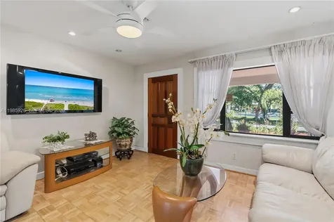 6420 SW 81st Street Miami FL 33143