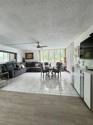 6901 SW 147th Avenue Miami FL 33193