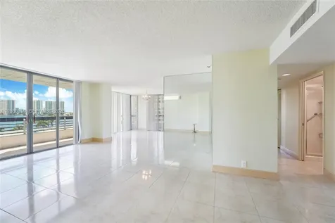 19101 NE 36th Court Aventura FL 33180