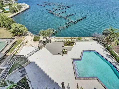 11113 Biscayne Boulevard Miami FL 33181