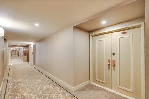 11113 Biscayne Boulevard Miami FL 33181