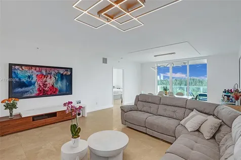 14951 Royal Oaks Lane North Miami FL 33181
