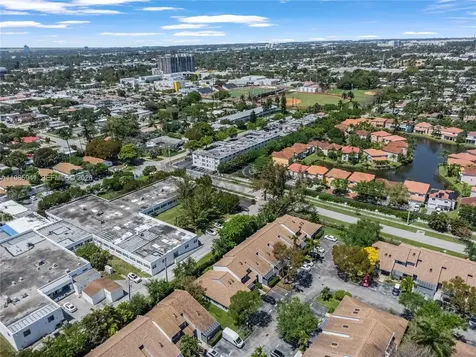 1634 N 15th Terrace Hollywood FL 33020