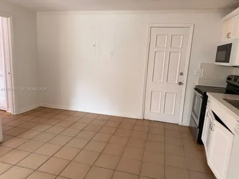 409 NW 33rd Street Miami FL 33127