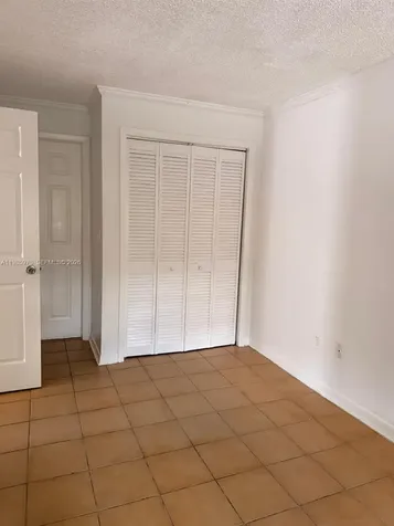 409 NW 33rd Street Miami FL 33127
