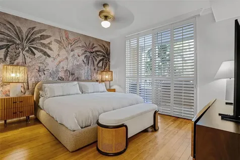 725 Crandon Boulevard Key Biscayne FL 33149