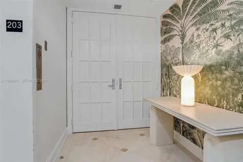 725 Crandon Boulevard Key Biscayne FL 33149