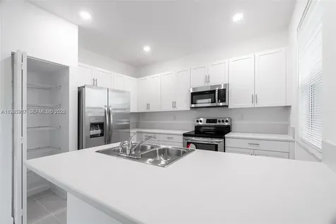 2685 SE 12th Street Homestead FL 33035