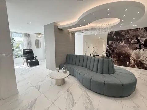 218 NW 8th Street Miami FL 33136