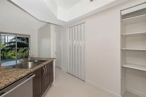20000 E Country Club Drive Aventura FL 33180