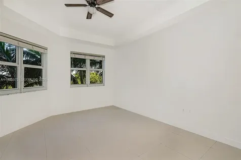 20000 E Country Club Drive Aventura FL 33180