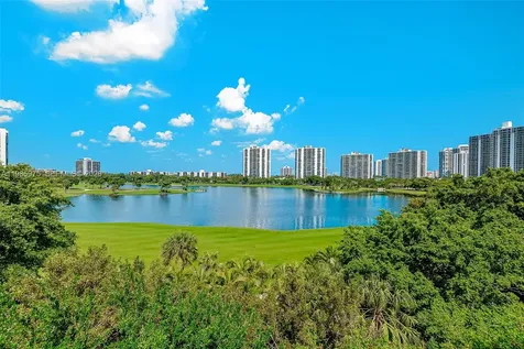 20000 E Country Club Drive Aventura FL 33180