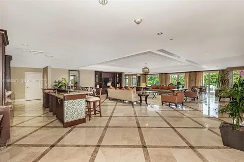 20000 E Country Club Drive Aventura FL 33180