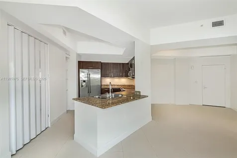 20000 E Country Club Drive Aventura FL 33180