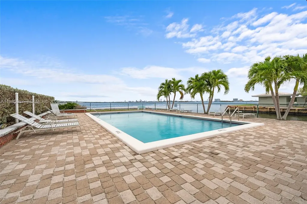 1700 NE 105th Street Miami Shores FL 33138