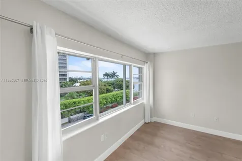 1700 NE 105th Street Miami Shores FL 33138