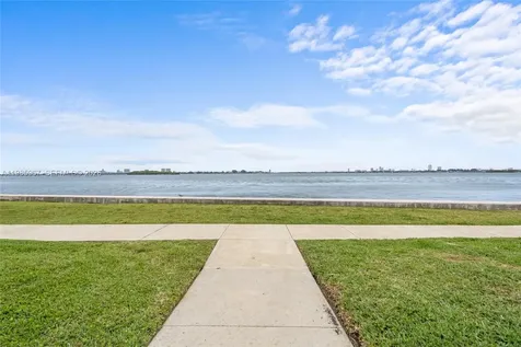 1700 NE 105th Street Miami Shores FL 33138