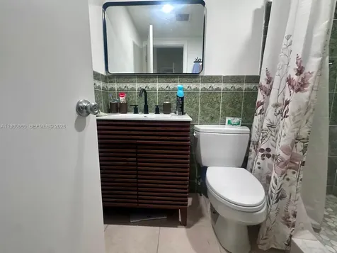 2385 NW 11th Street Miami FL 33125