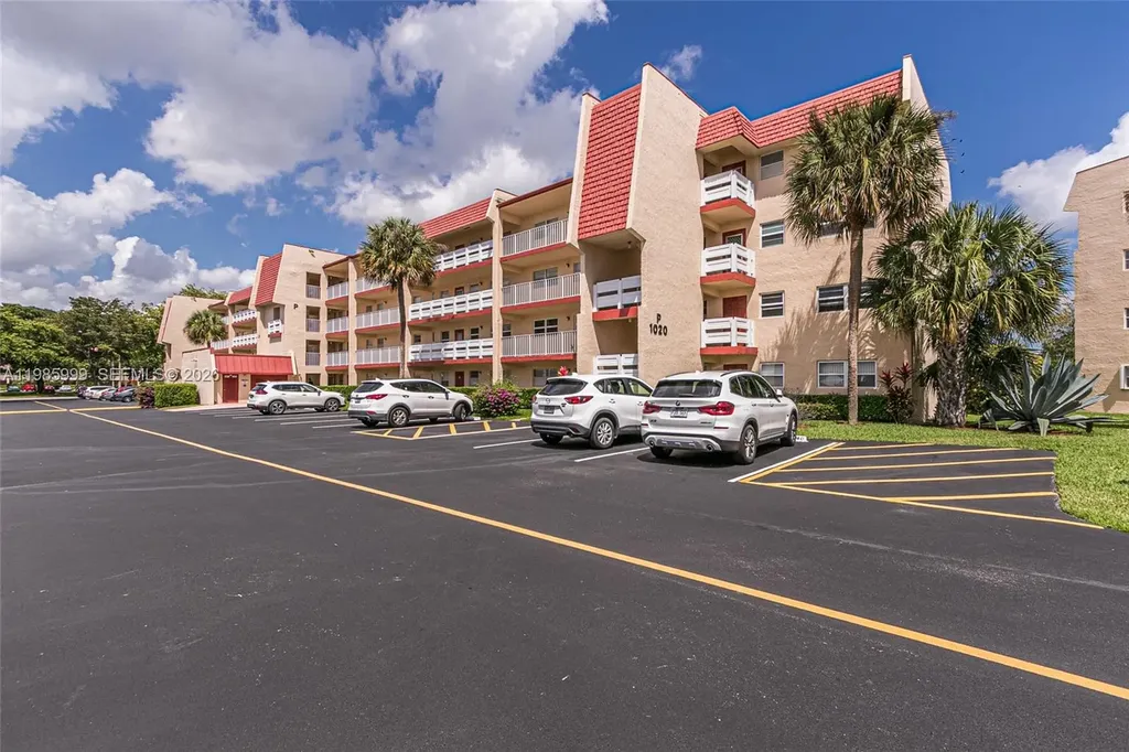 1020 Country Club Drive Margate FL 33063