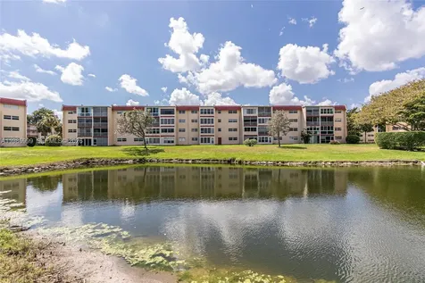 1020 Country Club Drive Margate FL 33063