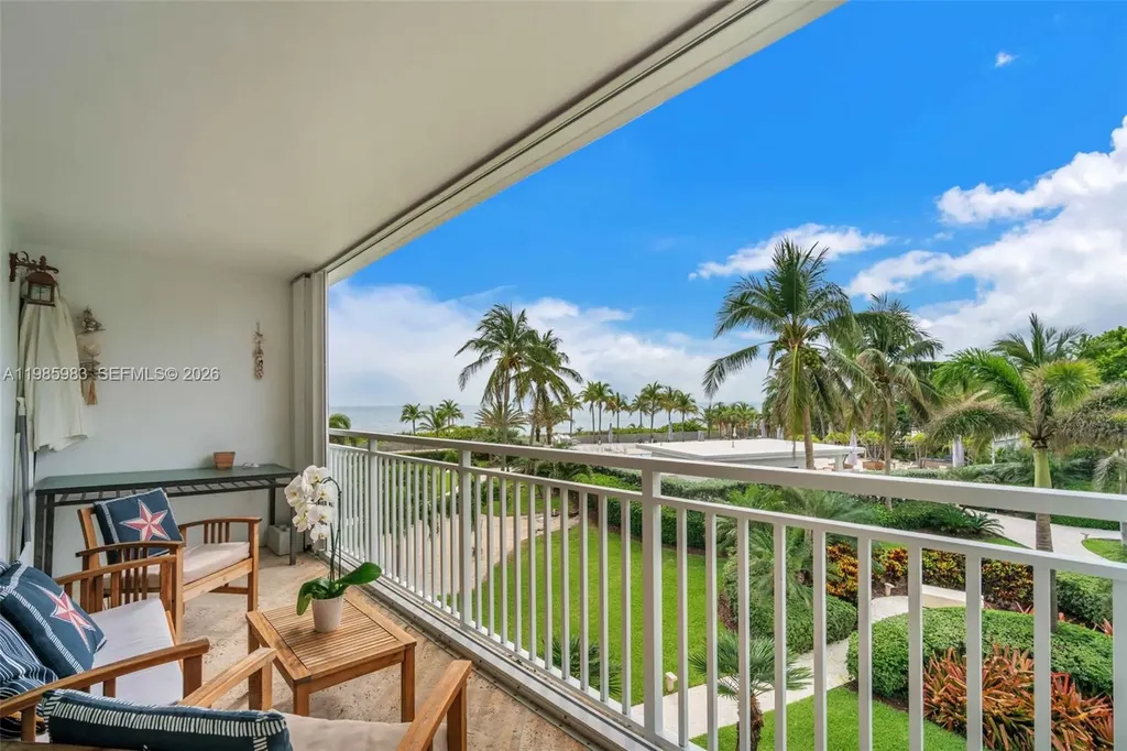 611 Ocean Drive Key Biscayne FL 33149