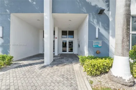 2600 SW 27th Avenue Miami FL 33133