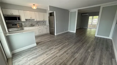 2115 NE 42nd Court Lighthouse Point FL 33064