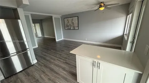 2115 NE 42nd Court Lighthouse Point FL 33064