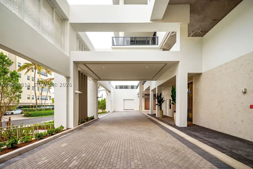305 Briny Avenue Pompano Beach FL 33062