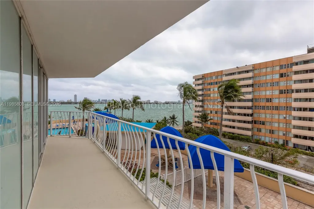 7601 E Treasure Drive North Bay Village FL 33141