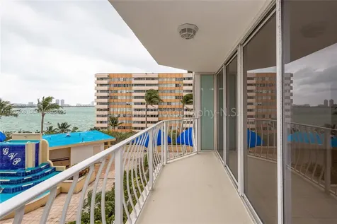 7601 E Treasure Drive North Bay Village FL 33141