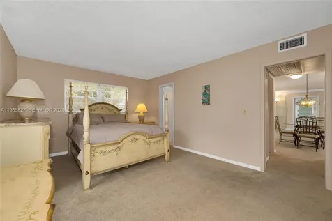 418 Sheffield Q West Palm Beach FL 33417