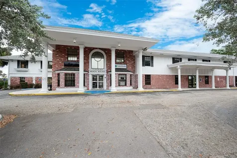 418 Sheffield Q West Palm Beach FL 33417