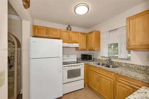 418 Sheffield Q West Palm Beach FL 33417
