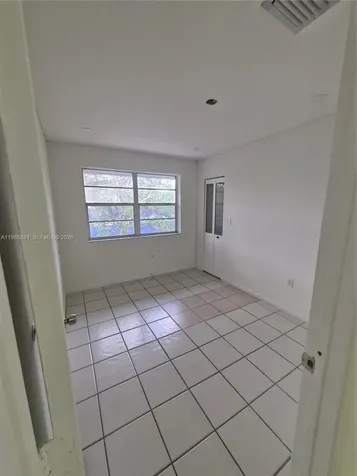 15421 SW 81st Cir Lane Miami FL 33193
