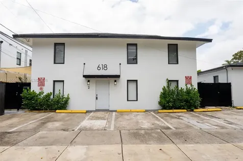 618 SW 21st Avenue Miami FL 33135