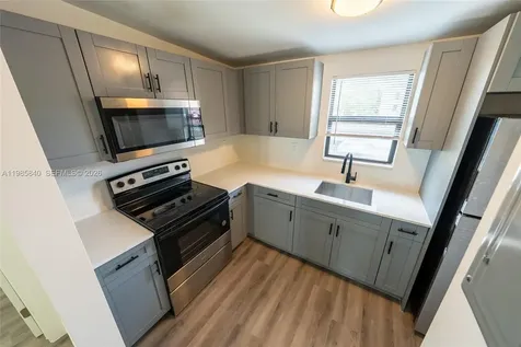 618 SW 21st Avenue Miami FL 33135